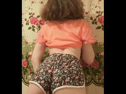 ❤️ Nena jove sexy despullant-se els pantalons curts davant la càmera ☑ Porno preciós a nosaltres ca.yespornpics.ru ﹏