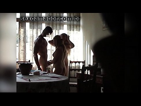 ❤️ Els amics sexuals conviden un home gegant i un trio amb ell ☑ Porno preciós a nosaltres ca.yespornpics.ru ﹏