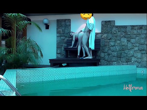 ❤️ El cap convida la criada a la piscina, però no va poder resistir-se a una calor ☑ Porno preciós a nosaltres ca.yespornpics.ru ﹏